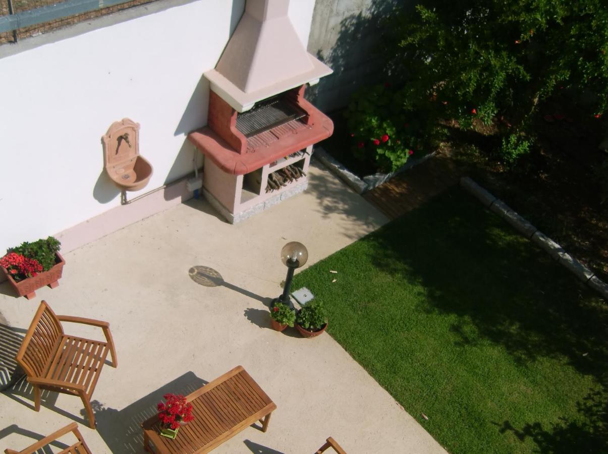 B&B Al Civico16 Guspini Exterior photo
